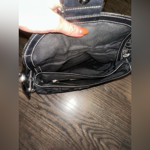 Black Coach Purse Shoulder Bag - Picture 7 of 12